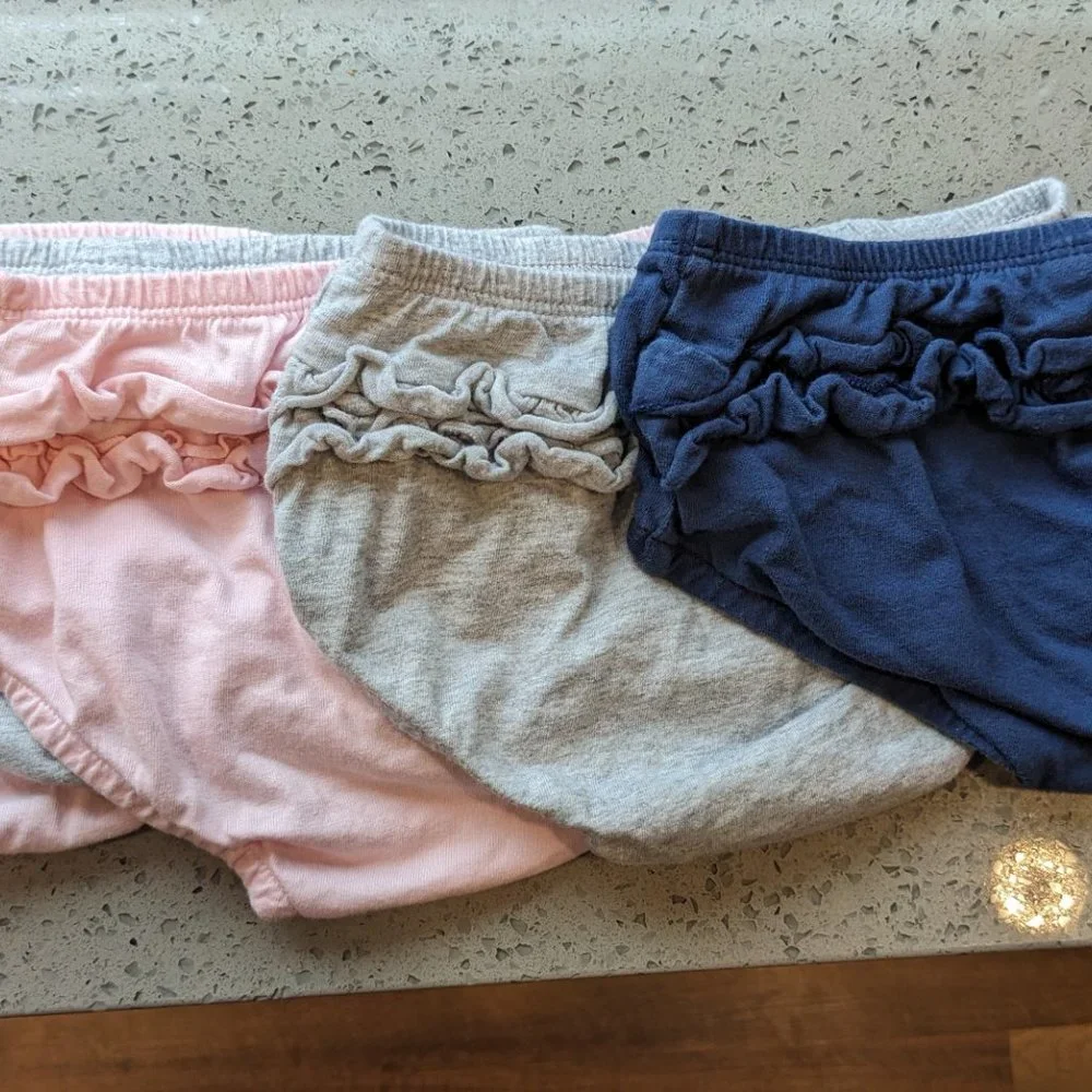 Carter's Baby Bloomers Size 24 Month - Picture 2 of 4